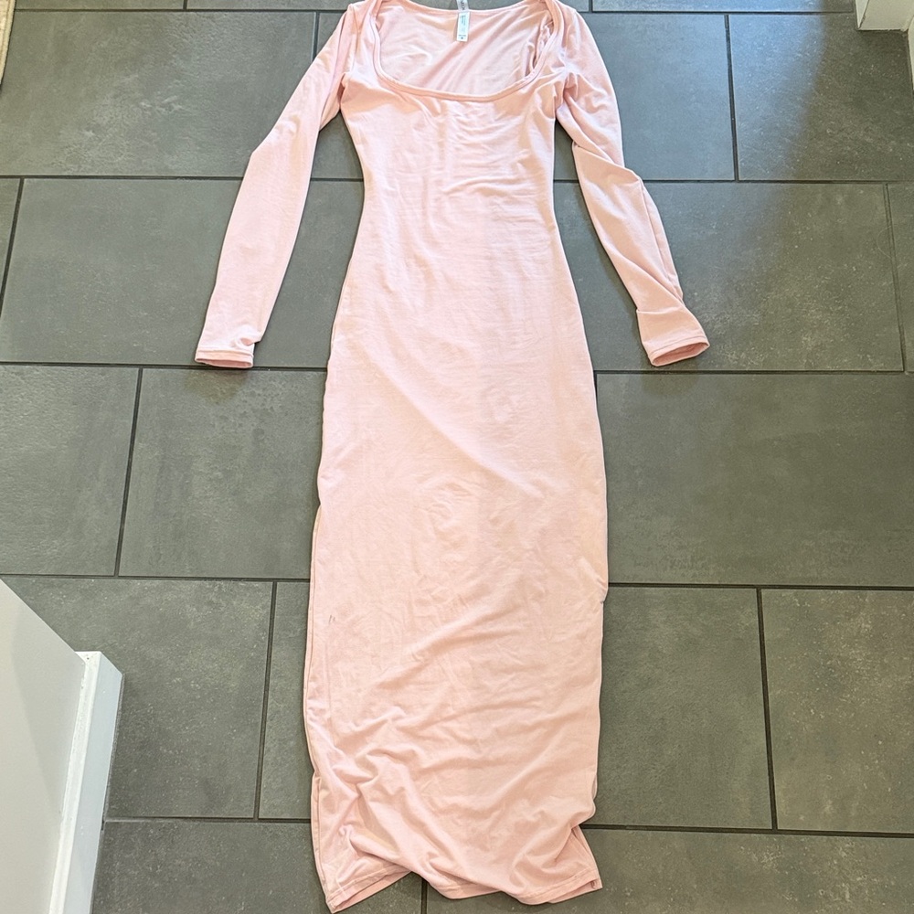 Elegant Pink Long Sleeve Dress